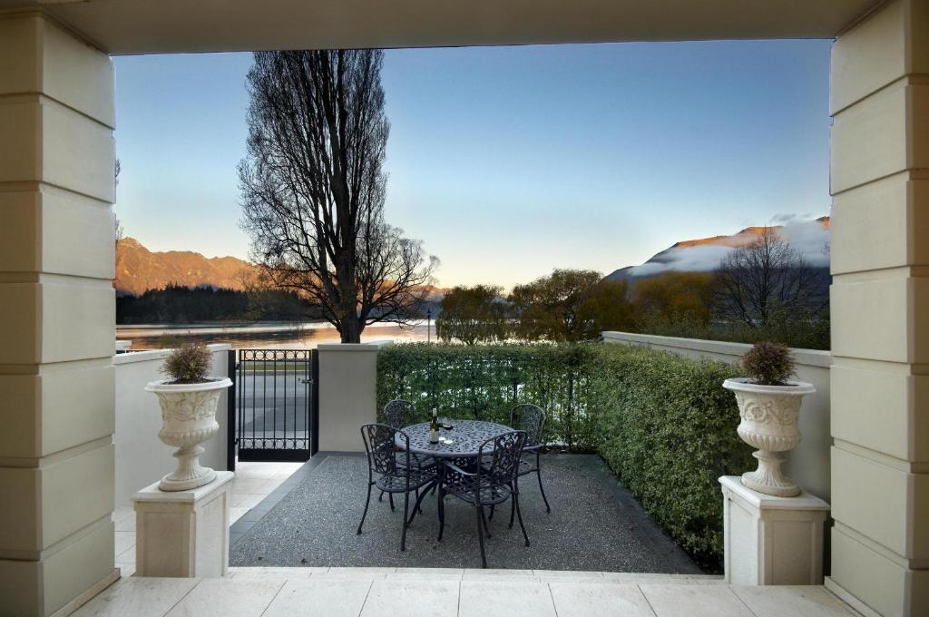 Esplanade Queenstown By Staysouth Extérieur photo