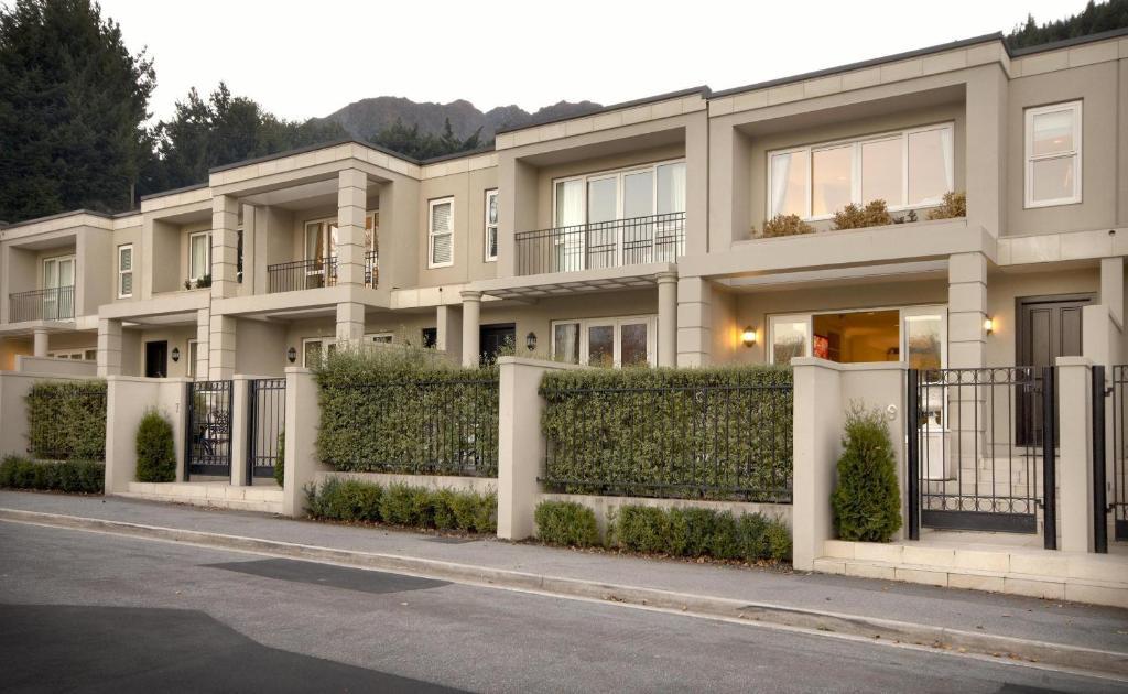 Esplanade Queenstown By Staysouth Extérieur photo